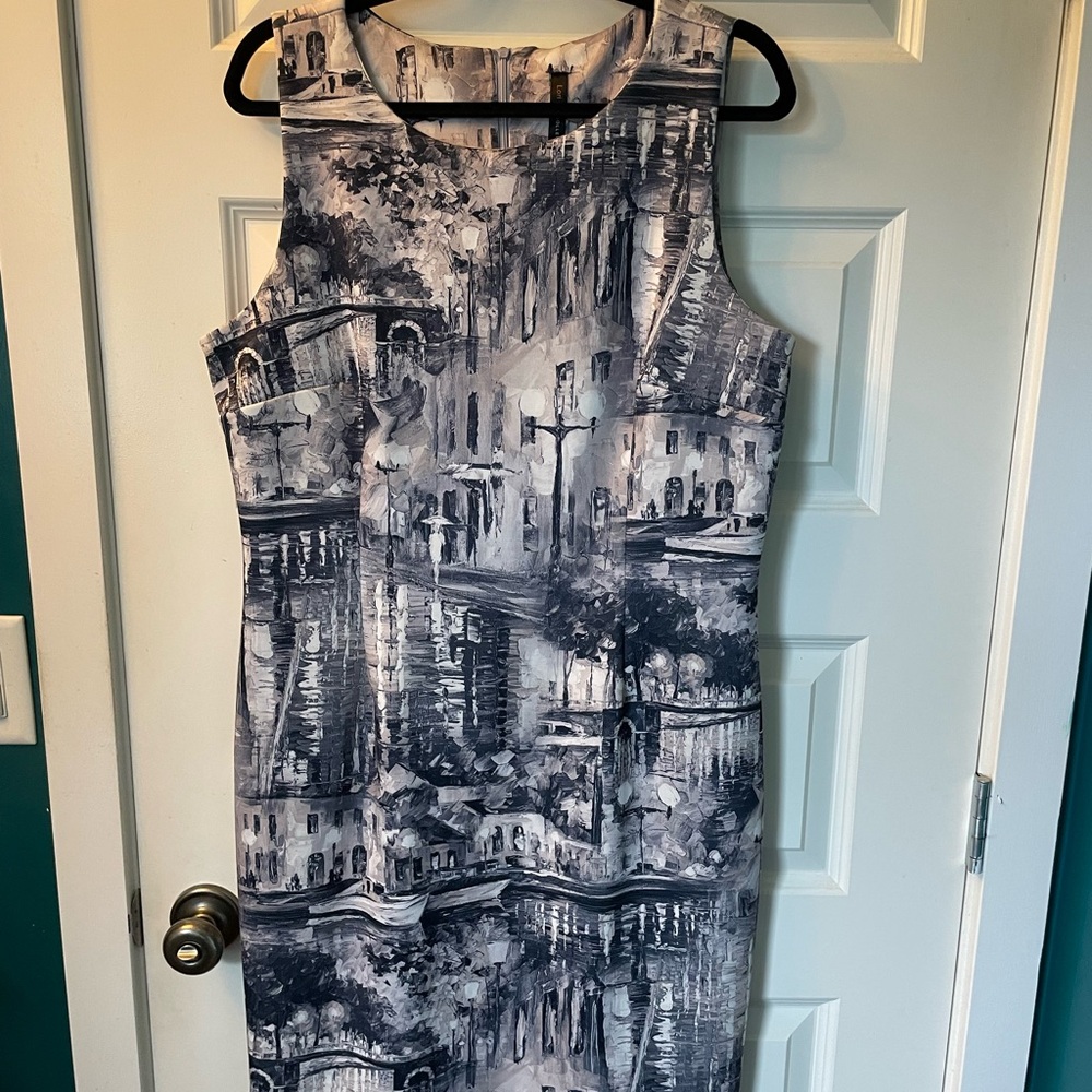 Chic Monochrome Printed Midi Dress
